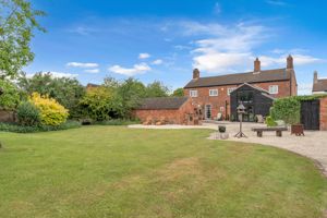 Photo 11- click for photo gallery